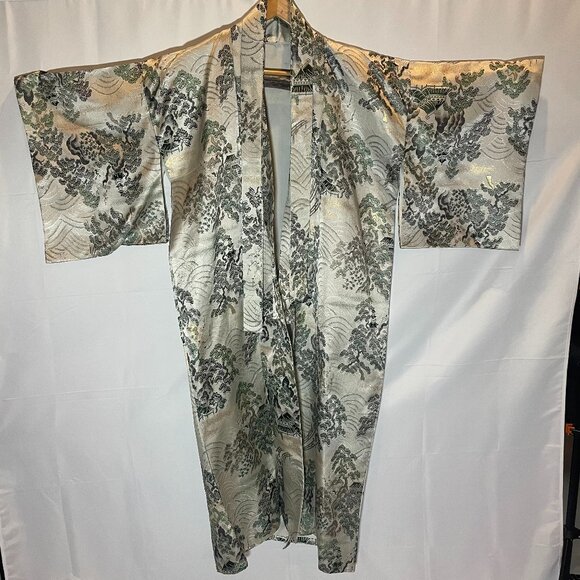 Vintage Japanese Silk Kimono Silver with Green Embroidery - Picture 1 of 11